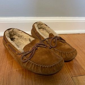 UGG Moccasin - Chestnut Brown, Size: 9.5